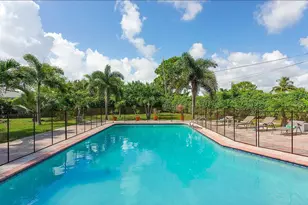 272 NW 45th St, Boca Raton, FL 33431 - Photo 17