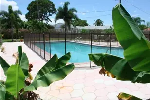 272 NW 45th St, Boca Raton, FL 33431 - Photo 23