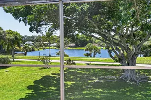 3 Greenway Village N, Royal Palm Beach, FL 33411 - Photo 3