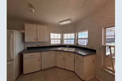 1621 SW 35th Circle, Okeechobee, FL 34974 - Photo 3