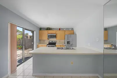 5710 57th Way, West Palm Beach, FL 33409 - Photo 11