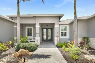 508 SW Bradshaw Cir, Port Saint Lucie, FL 34953 - Photo 3