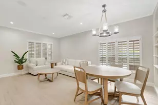1050 Delray Lakes Dr, Delray Beach, FL 33444 - Photo 9