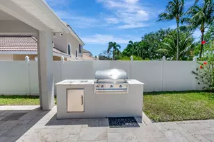 1050 Delray Lakes Dr, Delray Beach, FL 33444 - Photo 37