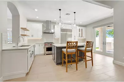 1050 Delray Lakes Drive, Delray Beach, FL 33444 - Photo 15