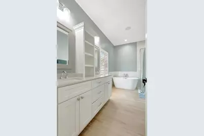 1050 Delray Lakes Drive, Delray Beach, FL 33444 - Photo 25