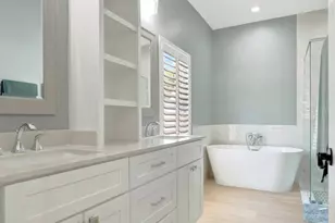 1050 Delray Lakes Dr, Delray Beach, FL 33444 - Photo 25