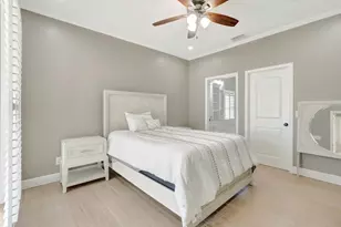 1050 Delray Lakes Dr, Delray Beach, FL 33444 - Photo 21