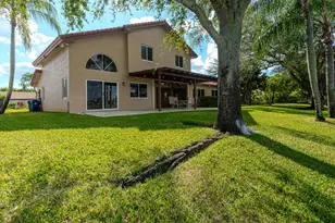 19921 NW 4 St, Pembroke Pines, FL 33029 - Photo 37