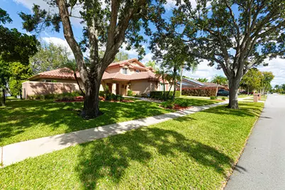 19921 NW 4th Street, Pembroke Pines, FL 33029 - Photo 1