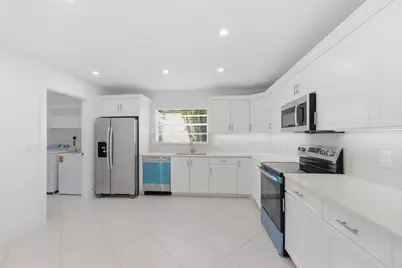 9258 Vista Del Lago #A, Boca Raton, FL 33428 - Photo 11