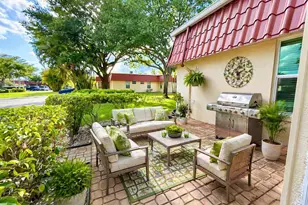 617 Laconia Cir, Lake Worth, FL 33467 - Photo 9