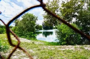 2611 NW 27th St, Oakland Park, FL 33311 - Photo 7