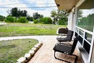 2611 NW 27th St, Oakland Park, FL 33311 - Photo 3