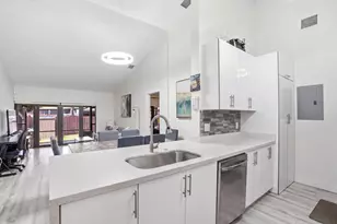 3414 Freedom Dr, Hollywood, FL 33021 - Photo 1