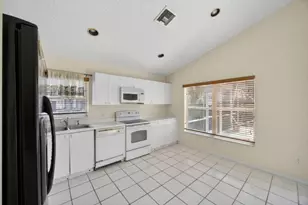 10870 Old Bridgeport Ln, Boca Raton, FL 33498 - Photo 21