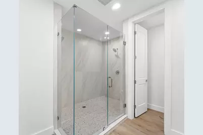 180 Lake Drive #2204, Palm Beach Shores, FL 33404 - Photo 29