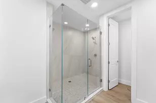 180 Lake Dr, Palm Beach Shores, FL 33404 - Photo 29