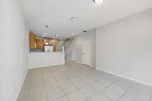 2423 NW 31st Ct, Oakland Park, FL 33309 - Photo 13
