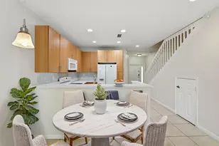 2423 NW 31st Ct, Oakland Park, FL 33309 - Photo 5