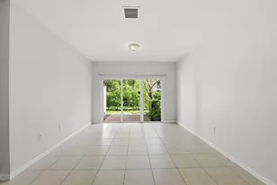 2423 NW 31st Ct, Oakland Park, FL 33309 - Photo 11