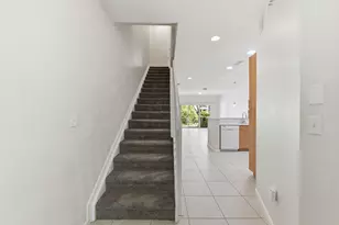 2423 NW 31st Ct, Oakland Park, FL 33309 - Photo 21