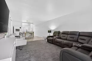 3201 Portofino Point, Coconut Creek, FL 33066 - Photo 13