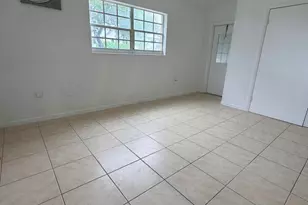 198 SW 15th St, Boca Raton, FL 33432 - Photo 5