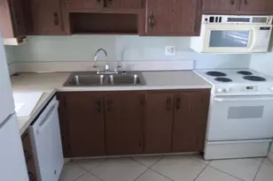 2309 S Cypress Bend Dr S, Pompano Beach, FL 33069 - Photo 3