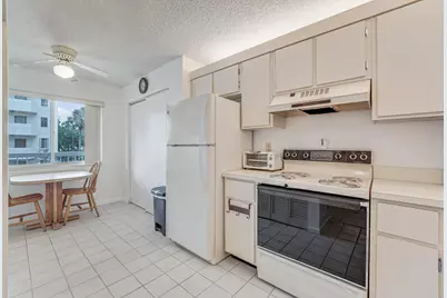 3146 Via #203, Lake Worth, FL 33467 - Photo 7