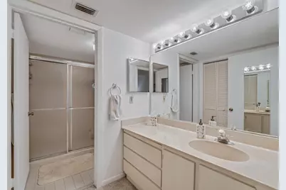 3146 Via #203, Lake Worth, FL 33467 - Photo 13