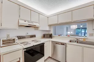 3146 Via, Lake Worth, FL 33467 - Photo 9