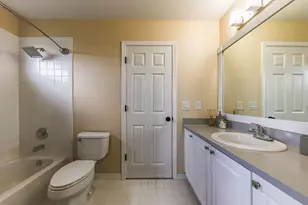 9 Meadows Park Ln, Boynton Beach, FL 33436 - Photo 25