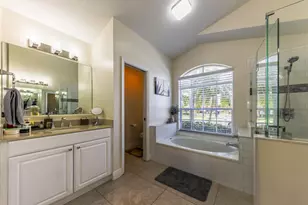 9 Meadows Park Ln, Boynton Beach, FL 33436 - Photo 21