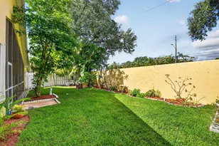 1033 W Fairfax Cir W, Boynton Beach, FL 33436 - Photo 35