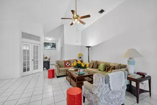 1033 W Fairfax Cir W, Boynton Beach, FL 33436 - Photo 5
