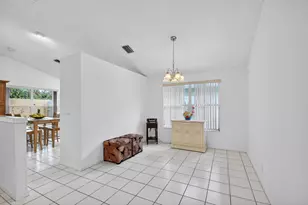 1033 W Fairfax Cir W, Boynton Beach, FL 33436 - Photo 11