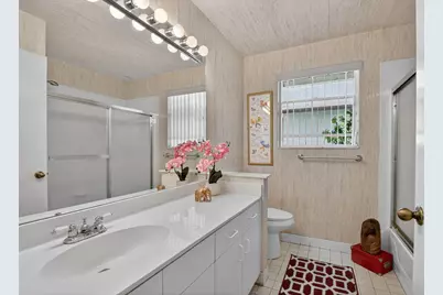 1033 Fairfax Circle W, Boynton Beach, FL 33436 - Photo 27