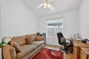 1033 W Fairfax Cir W, Boynton Beach, FL 33436 - Photo 9