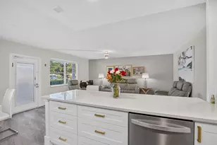1025 Ventnor, Deerfield Beach, FL 33442 - Photo 13