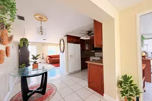 1014 SE 4th Ct, Deerfield Beach, FL 33441 - Photo 5