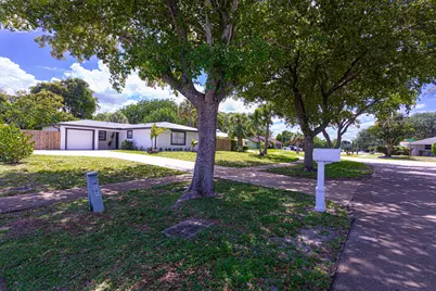 5756 Orchard Way, West Palm Beach, FL 33417 - Photo 3