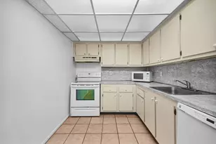 6190 Woodlands Blvd, Tamarac, FL 33319 - Photo 23