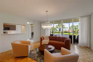 102 Half Moon Cir, Hypoluxo, FL 33462 - Photo 5
