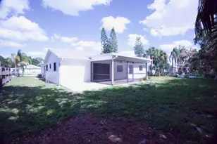 700 N Perry Ave, Jupiter, FL 33458 - Photo 17