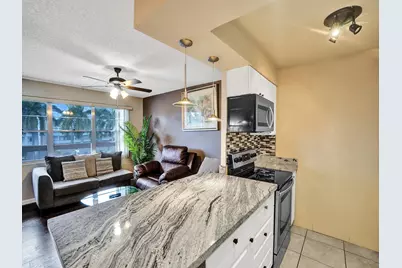 3014 Cornwall A, Boca Raton, FL 33434 - Photo 9