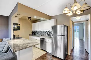 3014 Cornwall A, Boca Raton, FL 33434 - Photo 5