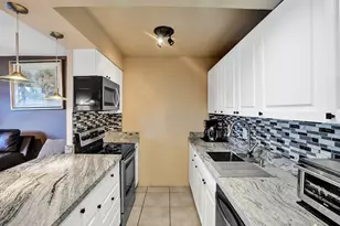 3014 Cornwall A, Boca Raton, FL 33434 - Photo 7