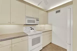 1010 S Ocean Blvd, Pompano Beach, FL 33062 - Photo 21