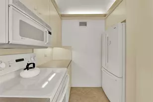 1010 S Ocean Blvd, Pompano Beach, FL 33062 - Photo 23